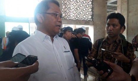 Menteri Komunikasi dan Informatika Rudiantara kepada wartawan di Masjid Istiqlal, Jakarta, Kamis (22/8).