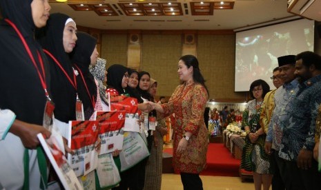 Menteri Koordinator  bidang Pembangunan Manusia dan Kebudayaan (Menko PMK) Puan Maharani,