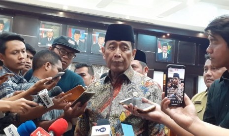 Menteri Koordinator bidang politik, hukum dan keamanan Wiranto di Kantor Kementerian Polhukam, Jakarta, Kamis (13/6).