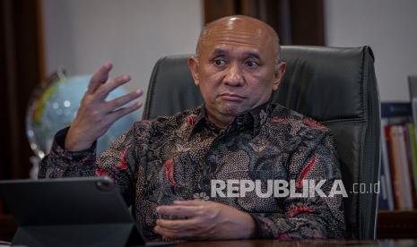 Menteri Koperasi dan UKM Teten Masduki. Koperasi di Indonesia dinilai harus mampu melakukan terobosan dalam pengembangan usahanya.