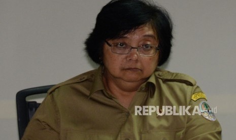 Menteri Lingkungan Hidup dan Kehutanan Siti Nurbaya