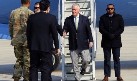 Menteri Luar Negeri Amerika Serikat (AS) Rex Tillerson (kedua dari kanan).