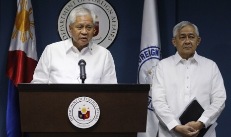 Menteri Luar Negeri Filipina Albert del Rosario.