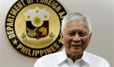 Menteri Luar Negeri Filipina, Albert del Rosario.