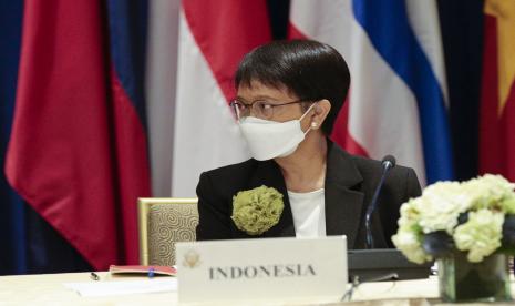 Menteri Luar Negeri (Menlu) RI Retno Marsudi. Menlu meminta WNI tak ke luar negeri karena kasus infeksi varian Omicron tengah meningkat. 