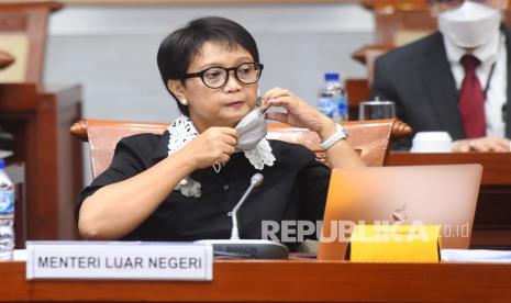 Menteri Luar Negeri (Menlu) RI Retno Marsudi memimpin pertemuan Foreign Ministers' Meeting of The Bali Process Steering Group (SGMM) yang diselenggarakan di Paris, Prancis, Senin (21/2/2022) waktu setempat. 