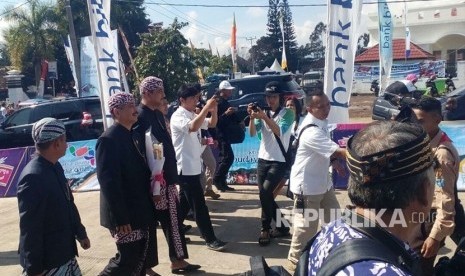 Menteri Pariwisata Arief Yahya membuka perhelatan Gebyar Pesona Budaya Garut (GPBG) di Lapang Ciateul, Kamis (22/2).