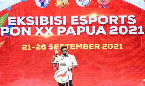 Menteri Pariwisata dan Ekonomi Kreatif (Menparekraf) Sandiaga Uno membuka pertandingan ekshibisi Esports Pekan Olahraga Nasional (PON) XX Papua, Selasa (21/9).