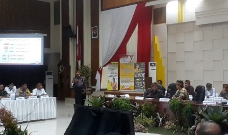 Menteri Pariwisata (Menpar), Arief Yahya mengikuti rapat koordinasi di Kabupaten Bandung. Kawasan wisata di Kabupaten Bandung diusulkan menjadi Kawasan Ekonomi Khusus (KEK), Jumat (17/5). 