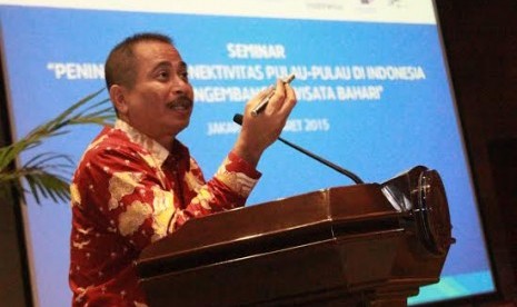 Menteri Pariwisata saat berbicara dalam acara Seminar Forum Wartawan Pariwisata bertema 