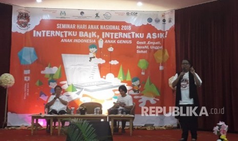 Menteri Pemberdayaan Perempuan dan perlindungan Anak (PPPA), Yohana Yembise berbicara di acara Hari Anak Nasional 2018: Internetku Baik, Internetku Asyik!, di Jakarta Pusat, Kamis (26/7).