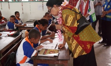 Menteri Pemberdayaan Perempuan dan Perlindungan Anak, Yohana Yembise