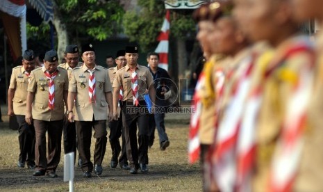 Menteri Pemuda dan Olahraga Imam Nahrawi saat menghadiri upacara pembukaan Perkemahan Pemasyarakatan Se Jawa-Lampung 2015 di Bumi Perkemahan Cibubur, Jakarta Timur, Selasa (25/8). 