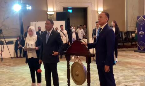 Menteri Pemuda dan Olahraga, Zainudin Amali, secara resmi membuka Kongres Luar Biasa (KLB) PSSI di Hotel Shangri La, Jakarta, pada Kamis (16/2/2023).