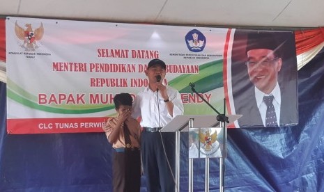 Menteri Pendidikan dan Kebudayaan, Muhadjir Effendi, melakukan kunjungan ke Pusat Kegiatan Belajar Masyarakat atau Community Learning Centre (CLC) di Tawau, Sabah, Malaysia, Kamis (24/1).