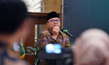 Menteri Perdagangan Zulkifli Hasan memperkirakan harga gandum akan segera turun.