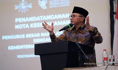 Kementerian Perdagangan (Kemendag) menargetkan volume ekspor minyak sawit atau CPO pada Agustus naik jadi 4 juta ton. Menteri Perdagangan, Zulkifli Hasan optimistis target tersebut bakal tercapai setelah pemerintah melakukan pelonggaran terhada ekspor.