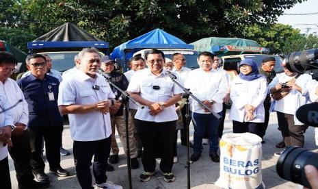 Menteri Perdagangan Zulkifli Hasan di Pasar Induk Beras Cipinang (PIBC), Rabu (13/9/2023). 