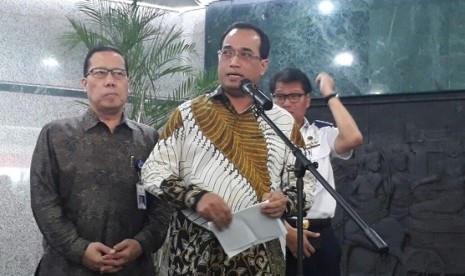 Menteri Perhubungan Budi Karya Sumadi memberikan pernyataan terkait operasi tangkap tangan di Kemenhub