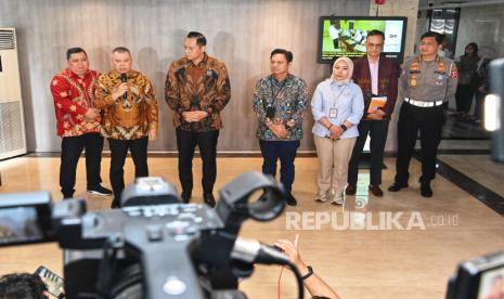 Menteri Perhubungan Dudy Purwagandhi di kantor Kementerian Koordinator Infrastruktur dan Pembangunan Kewilayahan, Jakarta Pusat, Rabu (5/2/2025).