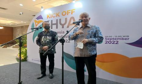 Menteri Perindustrian Agus Gumiwang Kartasasmita. Kementerian Perindustrian secara resmi meluncurkan Indeks Kepercayaan Industri (IKI), yang akan menjadi indikator derajat keyakinan atau tingkat optimisme industri pengolahan terhadap kondisi perekonomian. IKI merupakan gambaran kondisi industri pengolahan dan prospek kondisi bisnis enam bulan ke depan di Indonesia.