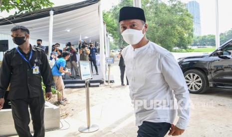 Menteri Perindustrian Agus Gumiwang Kartasasmita. Kemenperin memastikan distribusi minyak goreng curah besubsidi bagi masyarakat serta pelaku usaha mikro dan kecil berjalan lancar, sesuai aturan pemerintah.