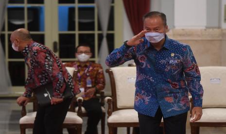 Menteri Perindustrian Agus Gumiwang Kartasasmita. Pembangunan industri dinilai menjadi salah satu pilar dalam pembangunan perekonomian nasional, yang diarahkan dengan menerapkan prinsip pembangunan yang berkelanjutan.