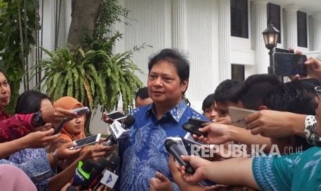 Menteri perindustrian (Menperin) Airlangga Hartarto. 