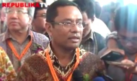 Menteri Perindustrian Saleh Husin 