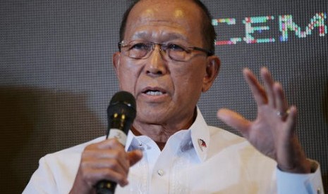 Menteri Pertahanan Filipina Delfin Lorenzana.