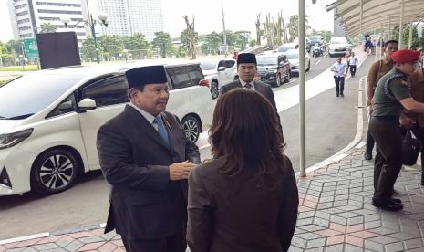 Menteri Pertahanan (Menhan) RI yang juga presiden terpilih Prabowo Subianto tiba di Gedung DPR/MPR/DPD, Jakarta Pusat, Rabu (25/9/2024).