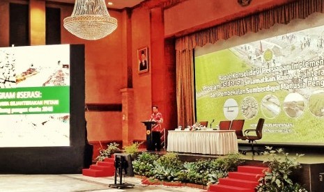 Menteri Pertanian Amran Sulaiman dalam acara Rapat Konsolidasi Persiapan Implementasi Program SERASI di Auditorium Gedung F Kantor Pusat Kementan, Rabu (21/11).