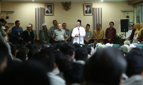 Menteri Pertanian Amran Sulaiman menghadiri halal bi halal di kantornya