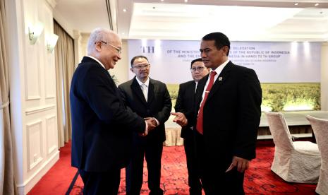 Menteri Pertanian (Mentan) Andi Amran Sulaiman menjajaki kerja sama untuk meningkatkan produktivitas sapi perah dan pedaging dengan TH Group di Hanoi, Vietnam pada Kamis (25/7/2024).