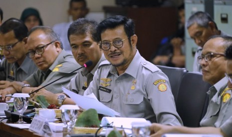  Menteri Pertanian Syahrul Yasin Limpo meminta perguruan tinggi, terutama Institut Pertanian Bogor (IPB) untuk meningkatkan sinergi membangun pertanian. 