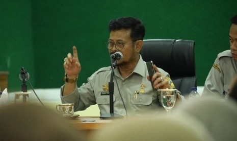 Menteri Pertanian (Mentan) Syahrul Yasin Limpo mendorong petani di Denpasar, Bali, memanfaatkan KUR.