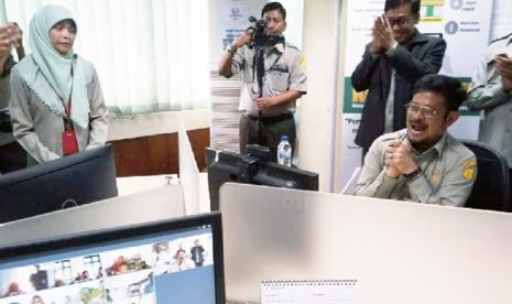 Menteri Pertanian Syahrul Yasin Limpo menegaskan pemerintah desa memiliki peranan penting dalam pembangunan pertanian. Syahrul menyebutkan peran kepala desa tak kalah pentingnya dibandingkan jabatan seorang menteri.  