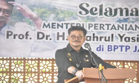 Menteri Pertanian Syahrul Yasin Limpo (Mentan SYL) . Kementerian Pertanian (Kementan) melakukan Rapat Koordinasi Perubahan Kebijakan Pupuk Bersubsidi Tahun 2022 di Bogor, Jawa Barat, pada Senin (7/11). Rakor ini merupakan tindak lanjut dari rekomendasi Tim Panja Pupuk Komisi IV DPR RI.