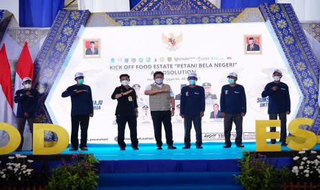  Menteri Pertanian Syahrul Yasin Limpo meresmikan Kick Off Food Estate Sumatera Selatan di Pemulutan, Ogan Ilir, Sumatera Selatan, Jumat (28/5).