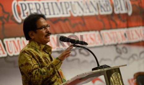 Menteri PPN dan Kepala Bappenas Sofyan Djalil memberikan paparan saat Dialog Kebijakan Ekonomi dalam rangkaian Musyawarah Nasional ke-5 PII di Jakarta, Jumat (13/11). 