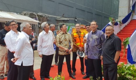 Menteri PUPR Basuki Hadimuljono saat menghadiri Topping Off pembangunan Gedung PII yang beralamat di Jalan Halimun, Jakarta Selatan, Kamis (14/2). 