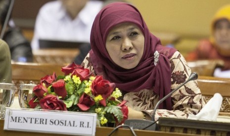 Menteri Sosial, Khofifah Indar Parawansa.