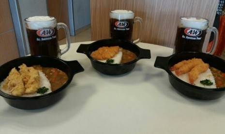 Menu baru A&W yakni aneka kari Jepang.