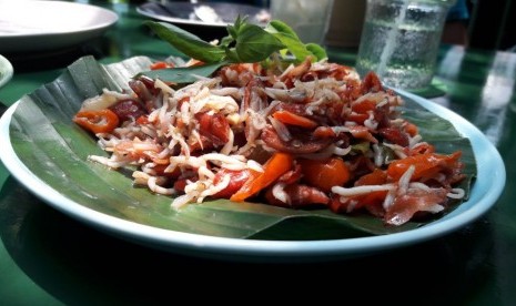 Menu teri melinjo dari SoulFood yang terletak di kawasan Gunawarman, Jakarta Selatan.