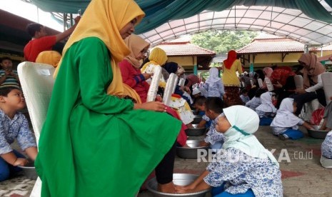 Keharmonisan hubungan antara ibu dan anak.