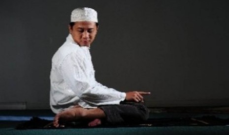 Menyambut pagi dengan sholat malam