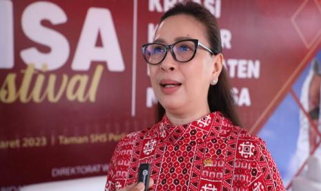 Menyikapi ulah para turis mancanegara di Bali, legislator asal Manado, Vanda Sarundajang, mencoba mengantisipasi masalah tersebut. Salah satunya dengan memberikan beberapa langkah pencegahan agar hal serupa tidak terjadi dan menimpa permasalahan pariwisata di Manado Sulawesi Utara.