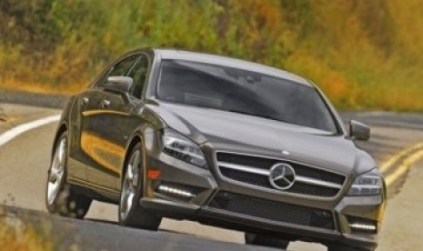 Mercedes Benz CLS Class 2012 Terbaru Yang Baru Saja Di test drive (Photo By : www.eurocarnews.com)