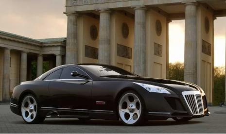 Mercedes Benz Maybach Exelero (ilustrasi). Divisi kendaraan termewah Mercedes-Benz, Mercedes-Maybach, baru-baru ini menghadirkan Night Series yang menampilkan elemen krom gelap menantang cahaya malam dan desain baru untuk menggaet audien baru.