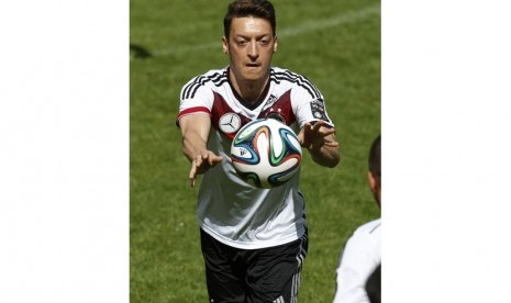 Mesut Oezil